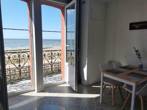 Apartamentos Grand Studio Face � La Mer