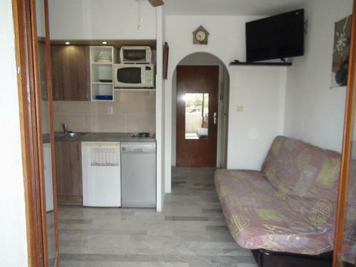 Apartamento Vacances Au Soleil � Hyeres 25m2 Avec Balcon