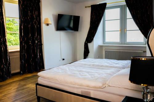 Hotel Schlo� Neuburg