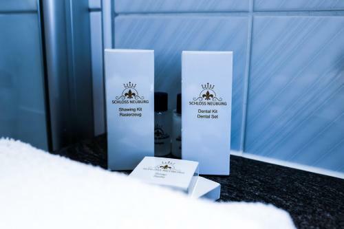 Hotel Schlo� Neuburg