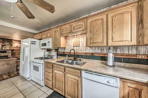 Cozy Mountaintop Retreat Less Than 6 Mi To Ski Cloudcroft!