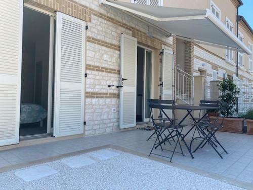 Apartamento Bilocale Ben Accessoriato Via Moni I 33c