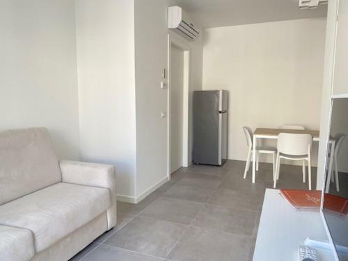 Apartamento Bilocale Ben Accessoriato Via Moni I 33c