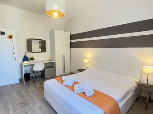 Hostal Siena Terrace View Rooms