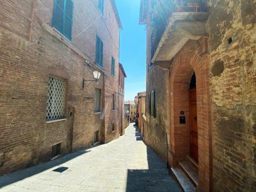 Apartamento La Fonte-with Balcomy Closeby Piazza Del Campo