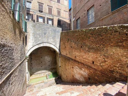Apartamento La Fonte-with Balcomy Closeby Piazza Del Campo