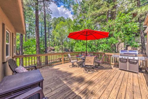 Quaint Riverfront Cabin Walk To Midtown!