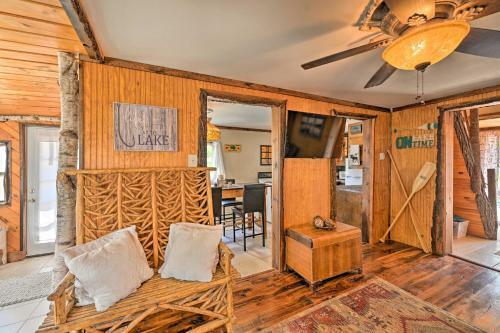 Rustic Caroga Lake Retreat Fish, Hike And Ski!
