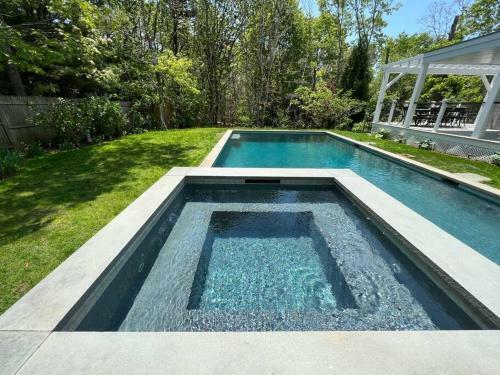 East Hampton Summer Home With Pool & Hot Tub
