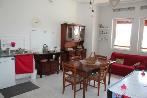Milk & Honey Apartment