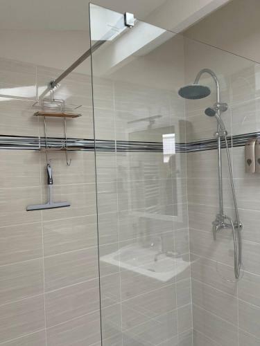 G�te Les Noisetiers Maison Familiale Avec Piscine