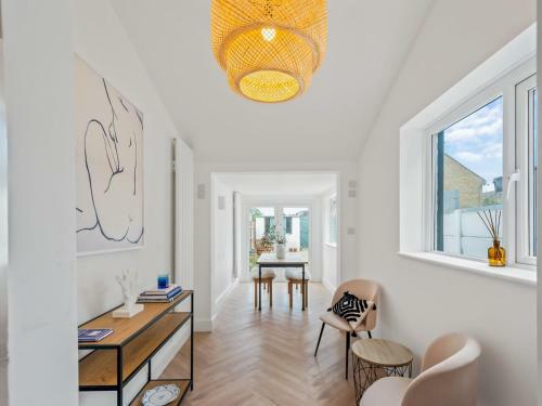 Pass The Keys 3 Bed Scandi Heaven Minutes From The Beach