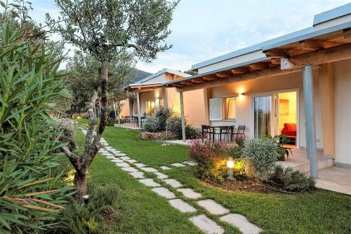 Oasimaremma Village