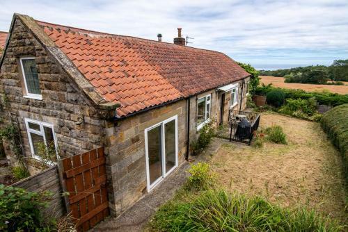 Sea View Cottage & Garden, Dunsley