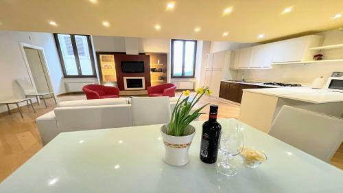 Apartamento Terrazza Duomo With Spectacular Views From 2 Large Terraces - Sleeps 6