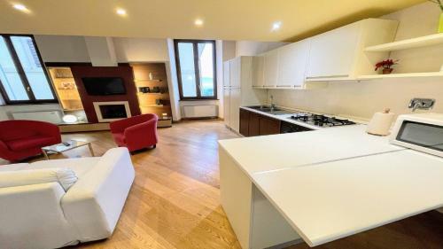 Apartamento Terrazza Duomo With Spectacular Views From 2 Large Terraces - Sleeps 6