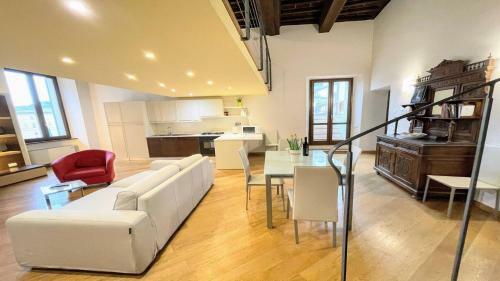 Apartamento Terrazza Duomo With Spectacular Views From 2 Large Terraces - Sleeps 6