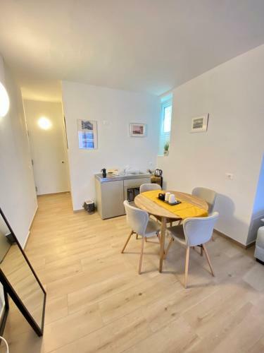 Apartamento Isola Bella Studios