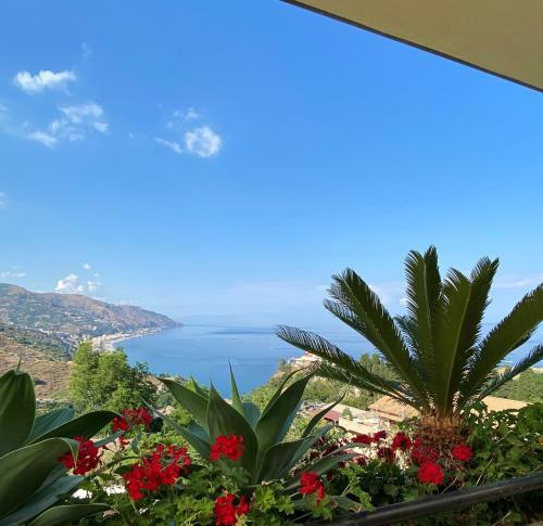 Taormina Helas Apartment By Taormina Holidays