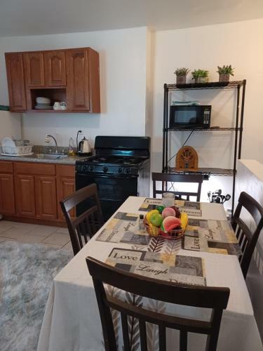 Apartamento Cheerful One Bedroom Studio With Free Parking/wifi