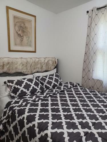 Apartamento Cheerful One Bedroom Studio With Free Parking/wifi