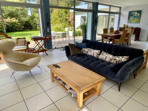 Beautiful Flowery Garden, Pool And Pleasant House