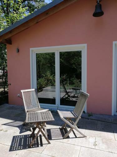 Gem�tliches Ferienhaus In Der Stadt Mit Terrasse
