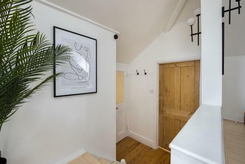 Apartamento The Harrow Wonder - Modern 2bdr Flat With Parking