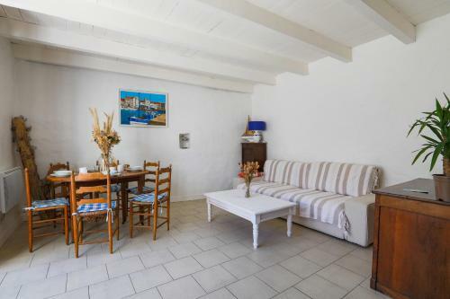 Maison Cosy Au Coeur Du Village De La Couarde