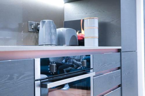 City Centre Luxury Studio Apartment Suite With Garden View