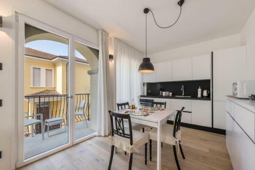 Apartamento My Town Home