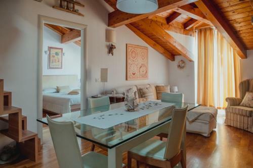 Apartamento La Briciola - Mansarda Per 5 - Ampia Terrazza Lt