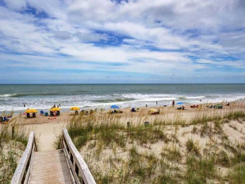 Lakefront Beachview 2br Condo Sleep 6 Close To Boardwalk