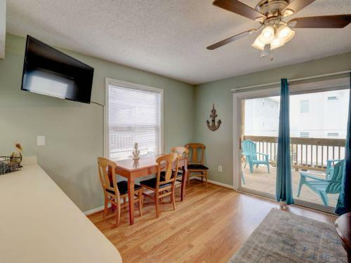 Lakefront Beachview 2br Condo Sleep 6 Close To Boardwalk