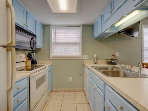 Lakefront Beachview 2br Condo Sleep 6 Close To Boardwalk