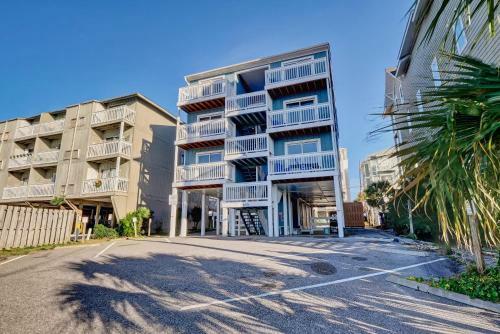 Lakefront Beachview 2br Condo Sleep 6 Close To Boardwalk