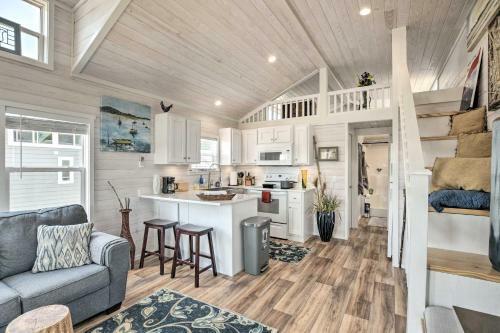 Modern Flat Rock Tiny House With Community Pool