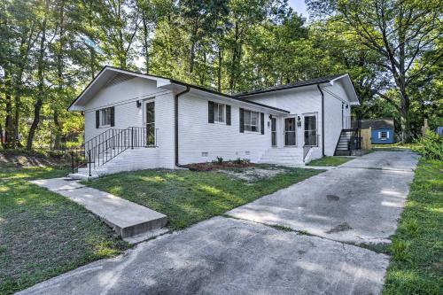 Pet-friendly Durham Home About 3 Mi To Downtown!