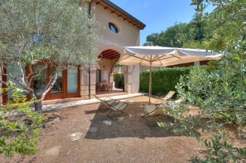 Villa Faccioli Magnolia And Oleandro With Shared Pool - Happy Rentals