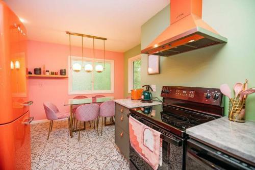 Apartamento Unique And Colorful ~ Chefs Kitchen ~ Hot Tub