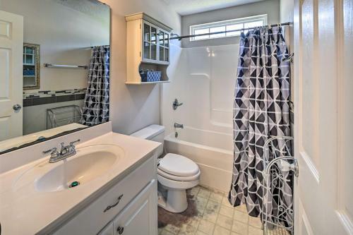 Conway Home With Yard Less Than 20 Mi To Myrtle Beach!