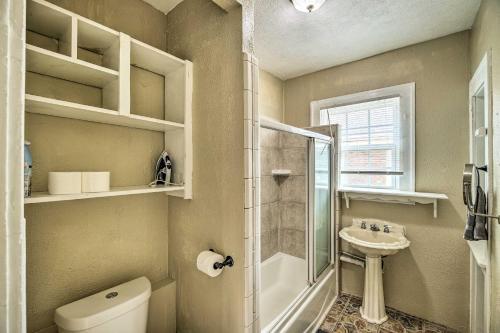 Unique Houston Getaway About 1 Mi To Downtown!