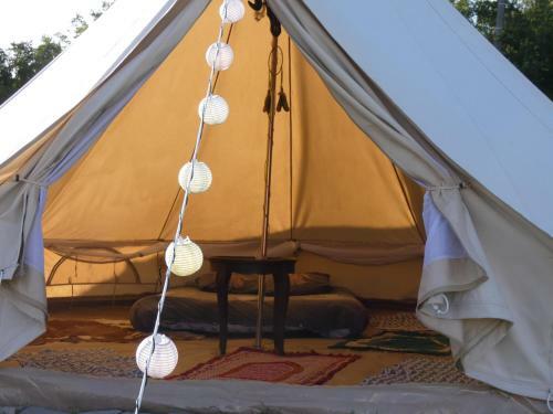 Nuit Insolite � La Ferme, Inuit Dream Tent
