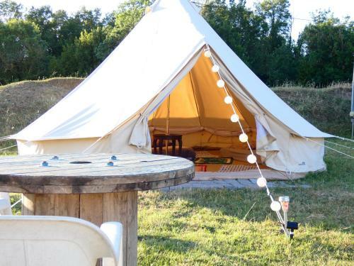 Nuit Insolite � La Ferme, Inuit Dream Tent
