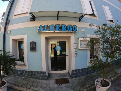 Hotel Albergo La Caravella