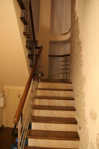 Comfortable Villa Near Tash Rabat Mall