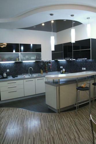 Comfortable Villa Near Tash Rabat Mall