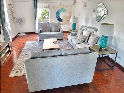 Beautiful 4-bed House With Stunning Sea Views