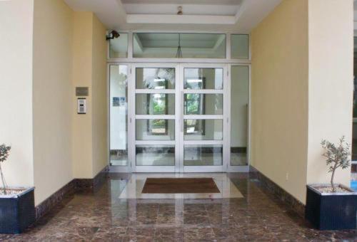 Marathon Sea View Apartment 407