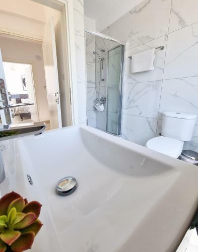 Kalithea Sea View Villas - Neo Chorio